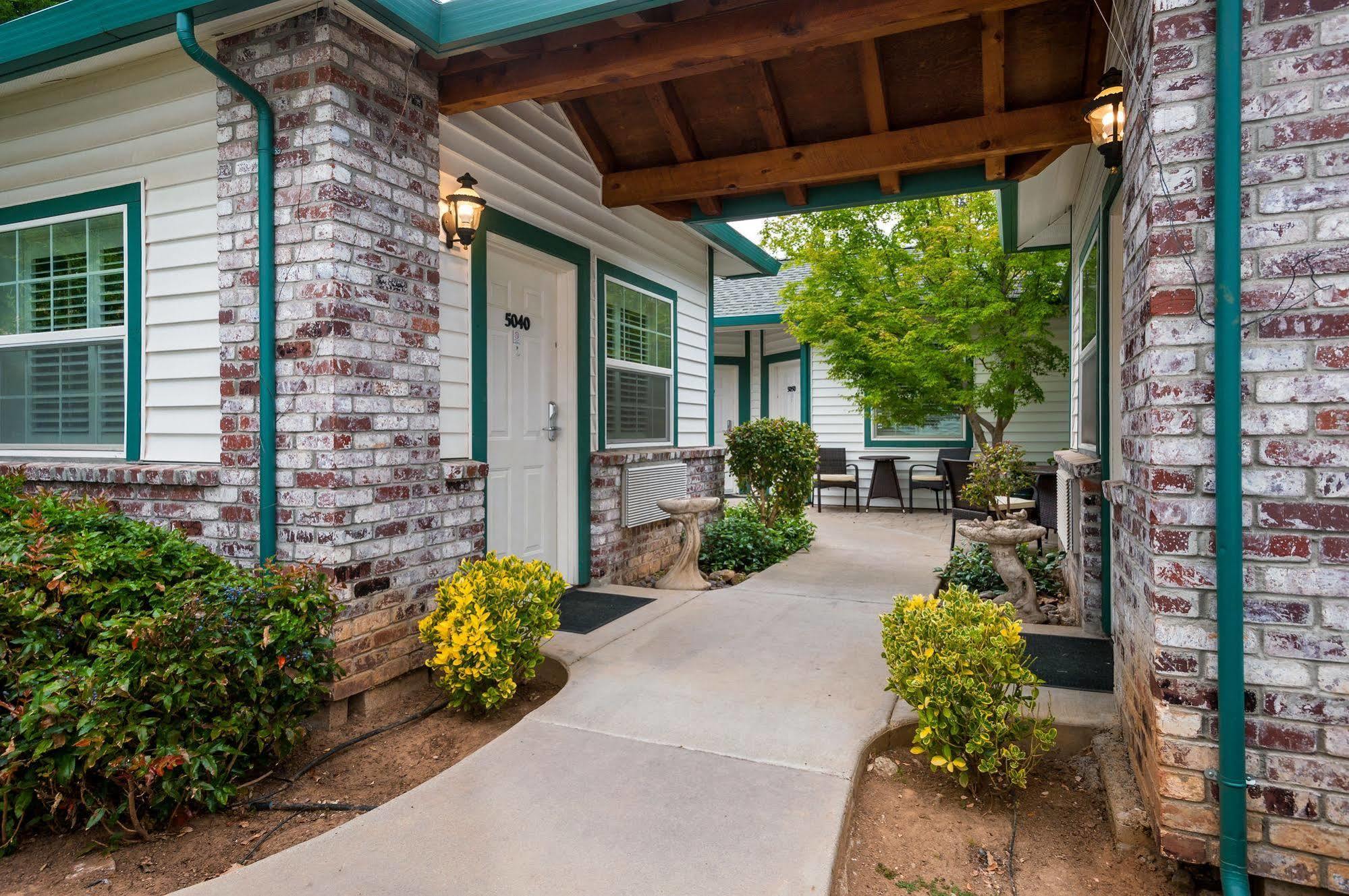 Grass Valley Courtyard Suites Eksteriør bilde