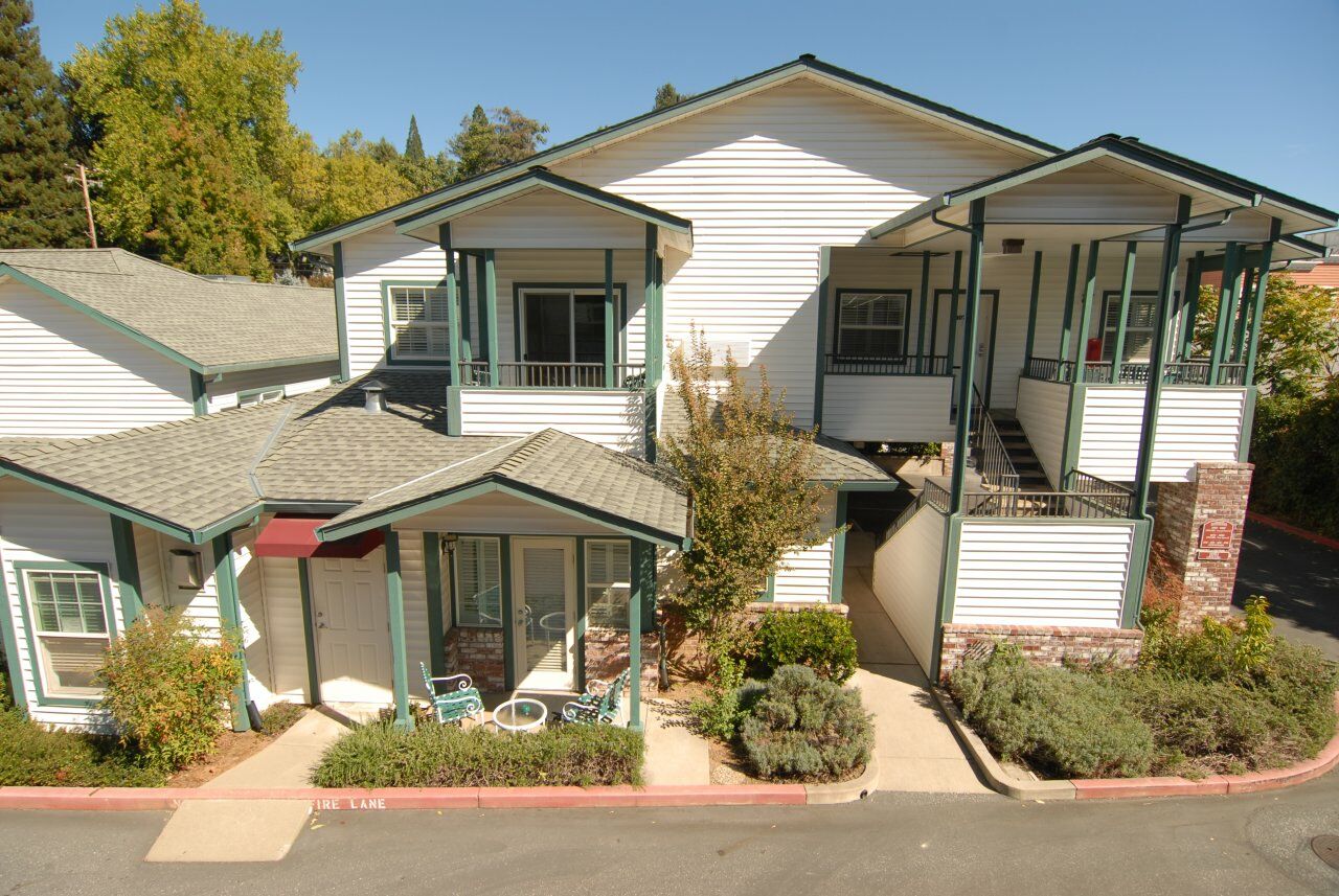 Grass Valley Courtyard Suites Eksteriør bilde